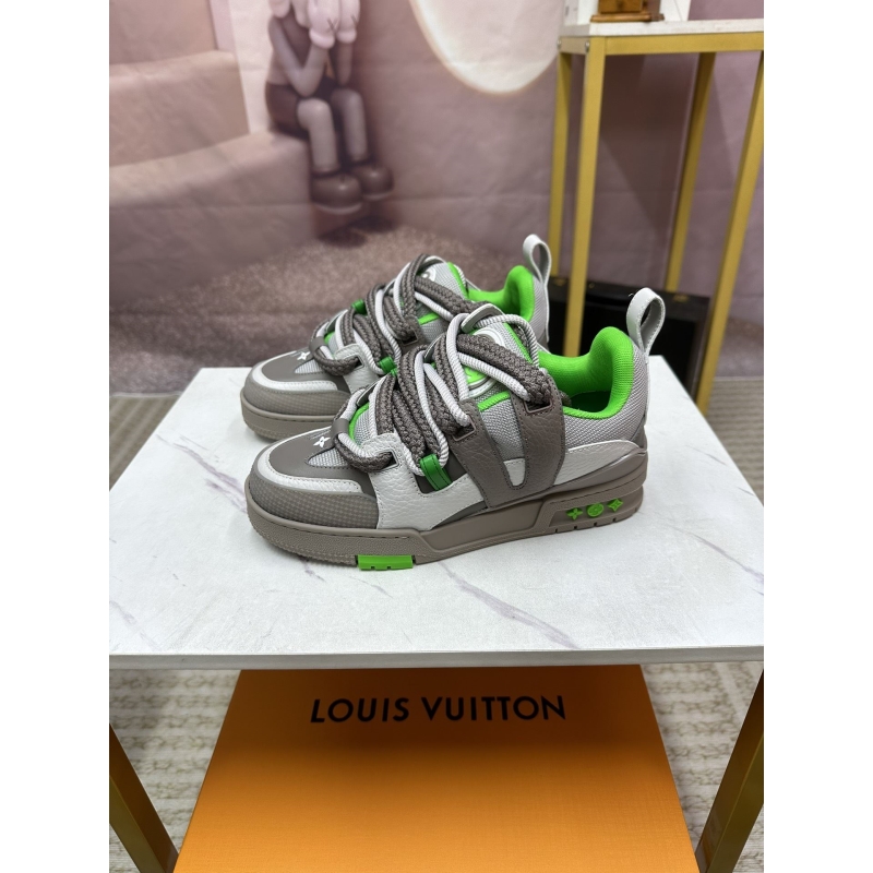 l**is V*t*n sneakers